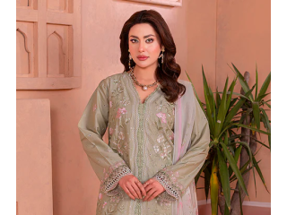discover-stylish-pakistani-dresses-suits-online-in-the-uk-small-0
