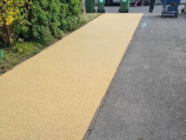 local-resin-driveways-leicester-for-driveway-installation