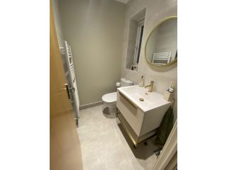 bathroom-shops-wirral-luxury-designs-by-ricco-bathrooms-ltd-small-0