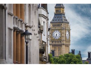 assignment-assistance-in-uk-for-students-top-notch-small-0
