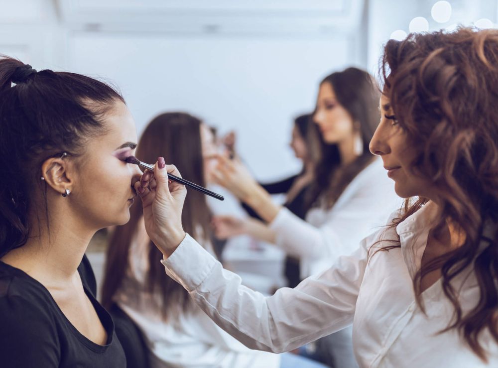 beauty-mua-classes-in-london-big-1