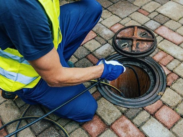 blocked-toilet-sink-unblock-drainage-company-leeds-yorkshire