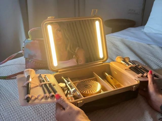 makeup-box-with-light-cosmetic-storage-case-with-mirror