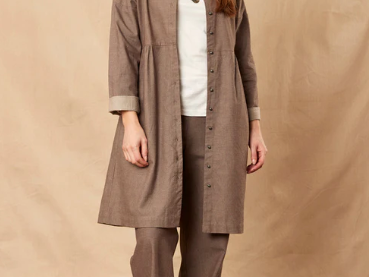 elegant-and-comfortable-sustainable-viscose-midi-dress