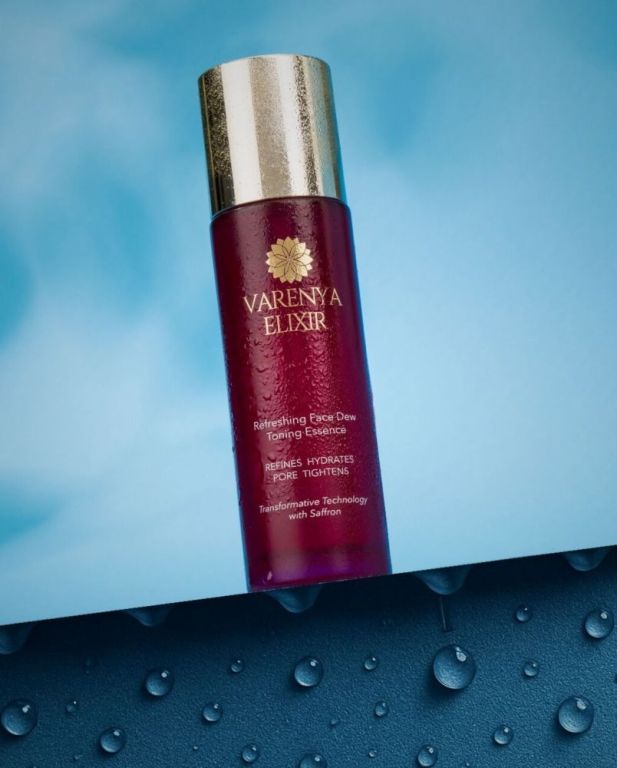 refreshing-face-mist-for-daily-hydration-varenya-elixir-big-0
