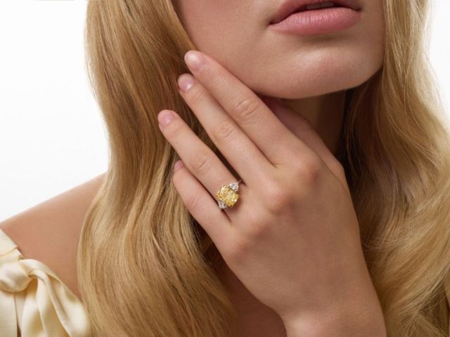 your-engagement-ring-awaits-at-regal-hatton-garden-jewellers