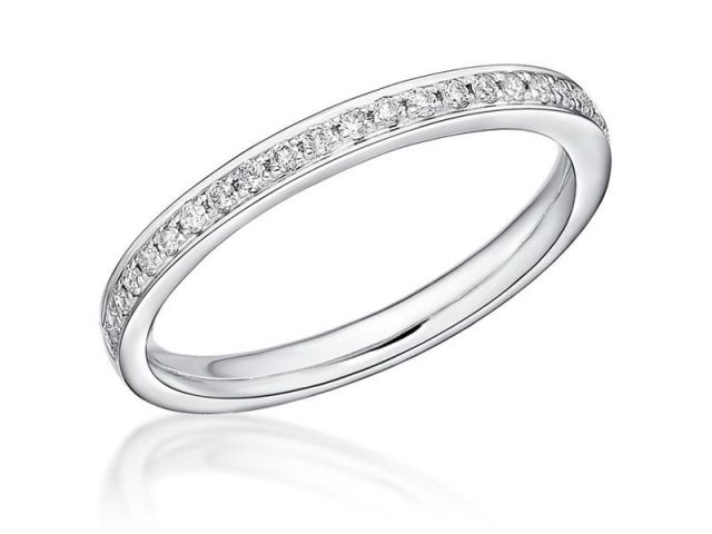 timeless-doha-channel-set-diamond-ring