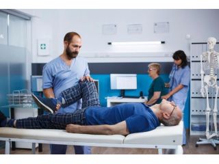 experienced-knee-surgeon-for-cheshire-patients-small-0