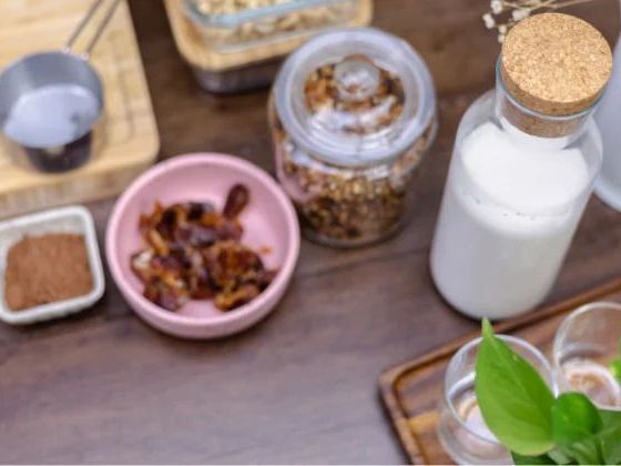 menopause-onset-natural-remedy-guide-for-real-symptom-relief