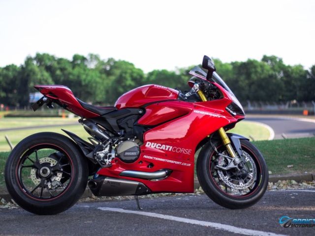 ducati-carbon-parts-performance-upgrades-addiction-motorsports