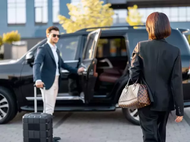 luxury-travel-with-professional-chauffeur-service-excellence