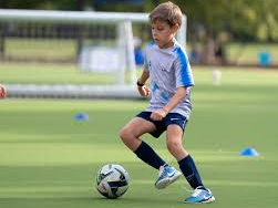 football-academy-woking-kids-coaching-training