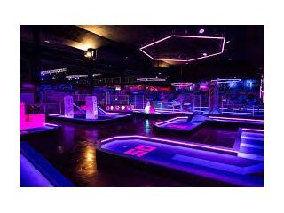 experience-the-crazy-golf-in-east-kilbride-at-electric-thrill-small-0