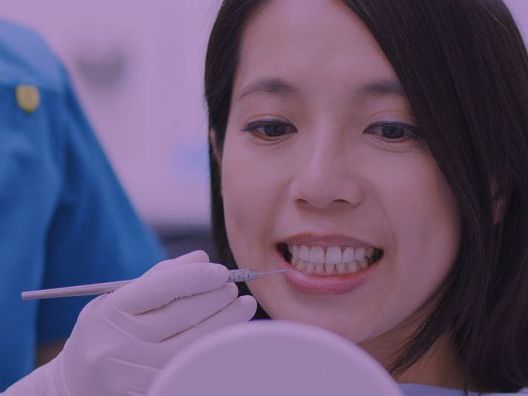 professional-nhs-dentist-in-bromley-confidental-care