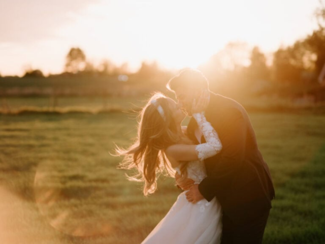 expert-kent-wedding-photographer