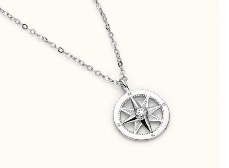 amulet-necklace-thechainhut-big-0