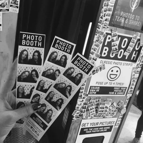 interactive-selfie-booths-to-boost-foot-traffic-big-0