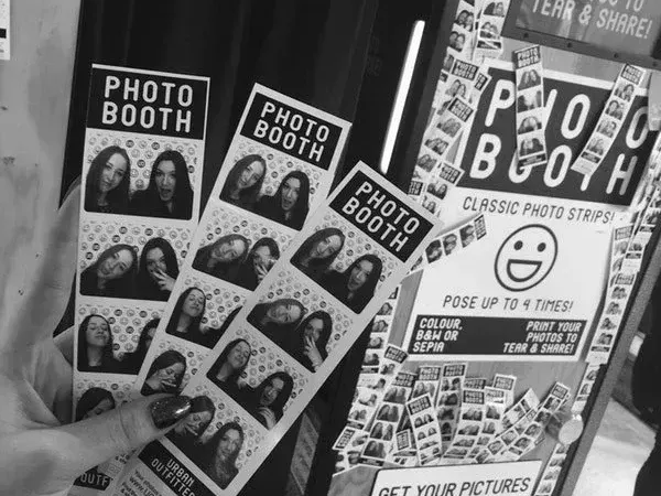 interactive-selfie-booths-to-boost-foot-traffic