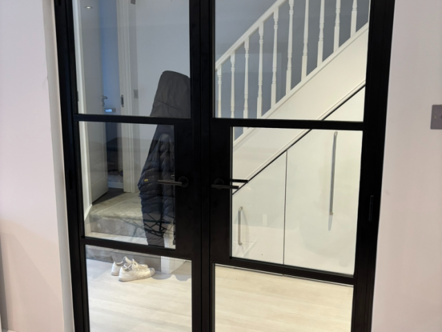 internal-aluminium-door-solutions-colipa