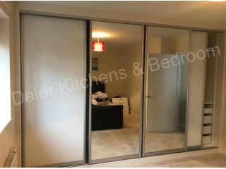 fitted-sliding-wardrobe-design-london-small-0