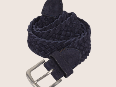 travel-smart-with-refined-leather-accessories
