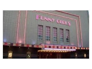 explore-funny-girls-blackpool-history-iconic-cabaret-experience-small-0