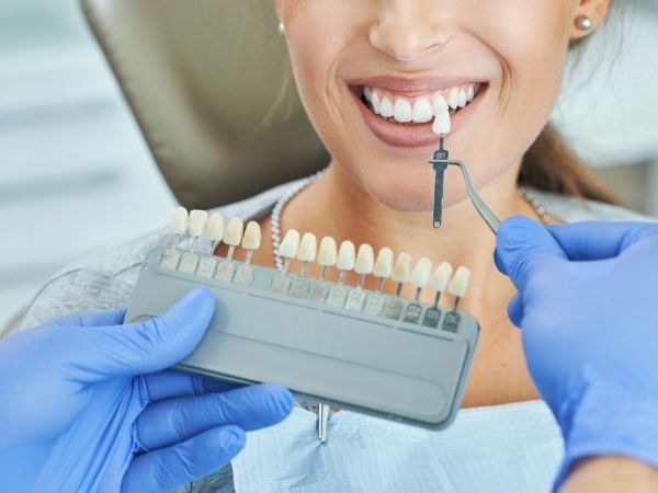 tooth-discolouration-why-teeth-lose-their-whiteness