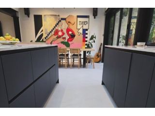 professional-venetian-polished-plaster-for-homes-offices-small-0