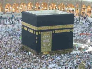 explore-summer-umrah-packages-meaningful-journey-with-comfort-small-1