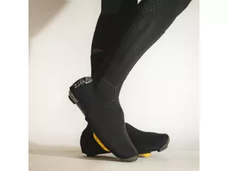 best-winter-cycling-gear-for-cold-wet-rides-small-0