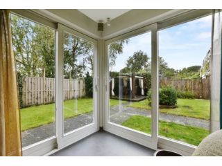 premium-double-glazing-services-in-tunbridge-wells-small-0
