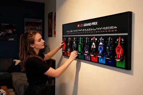 lego-wall-display-frames-for-stylish-and-secure-model-showcases-big-0