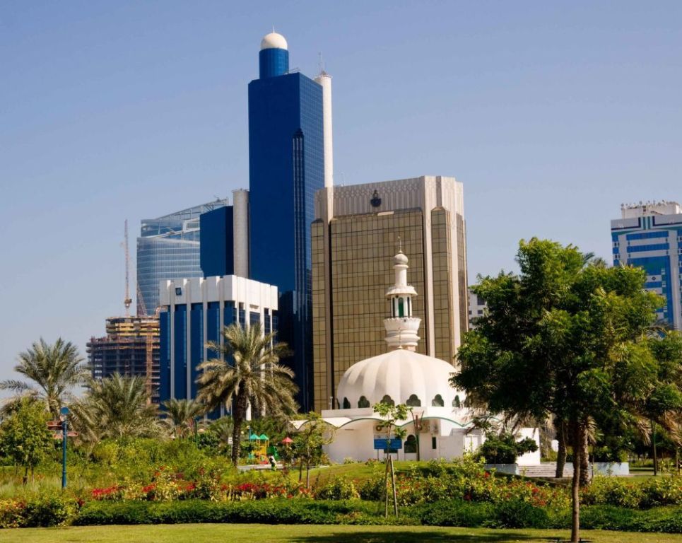 explore-abu-dhabi-holidays-package-culture-and-relaxed-travel-big-2