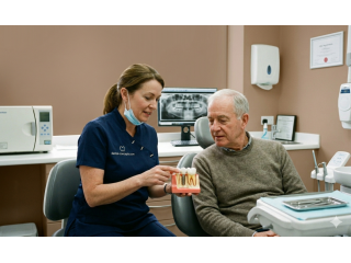 professional-teeth-whitening-in-hampshire-for-a-brighter-smile-small-0