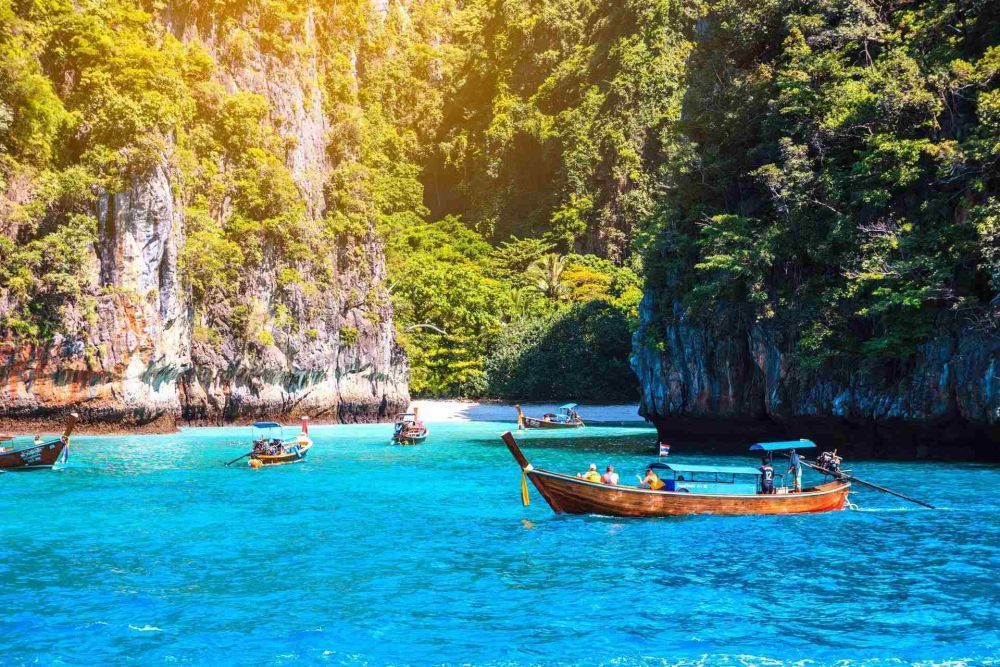 explore-thailand-holidays-package-beaches-and-easy-travel-big-0