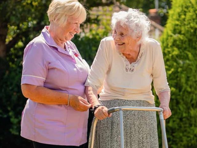 private-live-in-care-jobs-reading