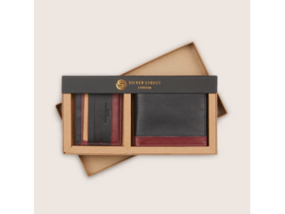 smart-essentials-for-refined-travel-style-small-0
