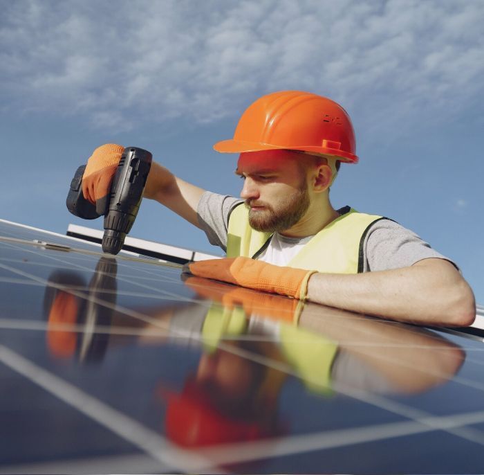 hire-solar-panel-installer-today-no-delay-big-1