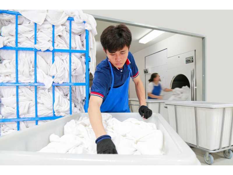 smart-software-for-modern-commercial-laundries-small-1