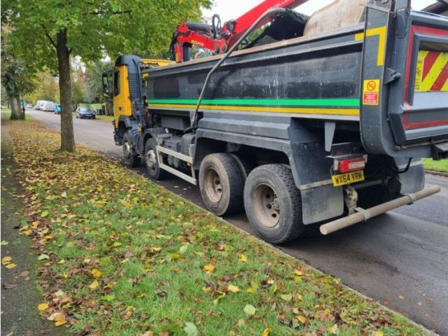 looking-for-fast-and-reliable-muckaway-in-crawley
