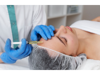 revitalize-your-skin-naturally-with-algae-peel-treatment-small-0