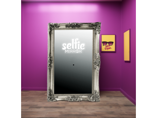 modern-selfie-booth-vending-for-passive-revenue-small-0