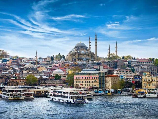 istanbul-holidays-historic-charm-with-modern-travel-comfort