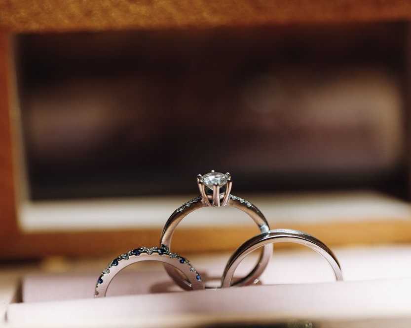 elegant-platinum-engagement-rings