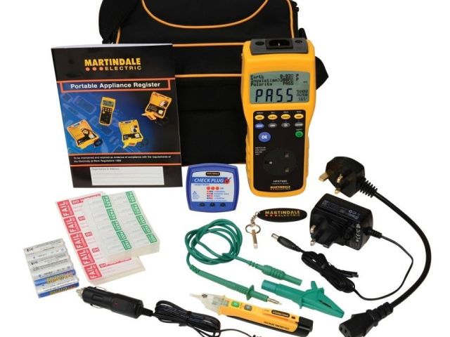 shop-martindale-insulation-tester-kit-pat-tester-enrgtech