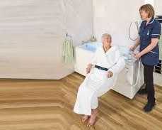 assisted-bath-for-seniors-and-disabled-eamobility