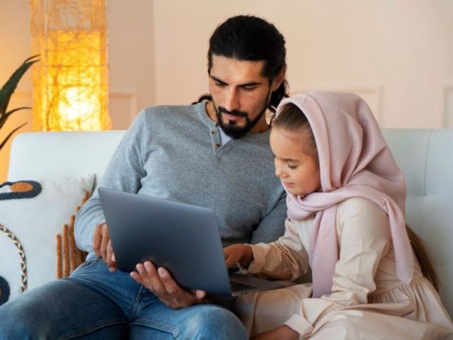 live-quran-lessons-online-with-certified-tutors