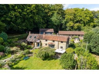charles-century-is-a-trusted-property-experts-serving-crowborough-small-1