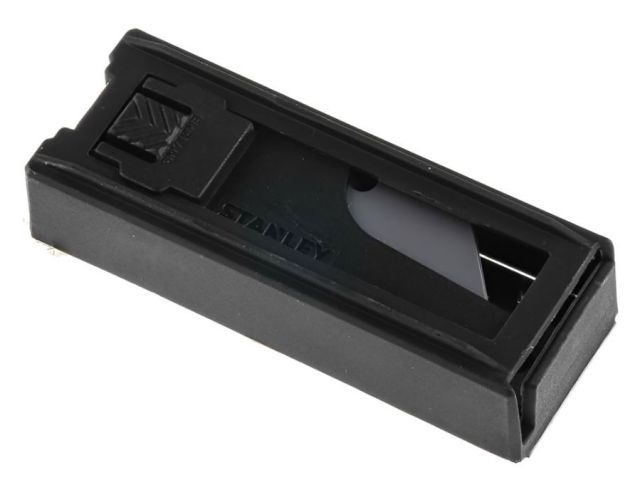 shop-stanley-safety-knife-blade-stanley-blade-enrgtech