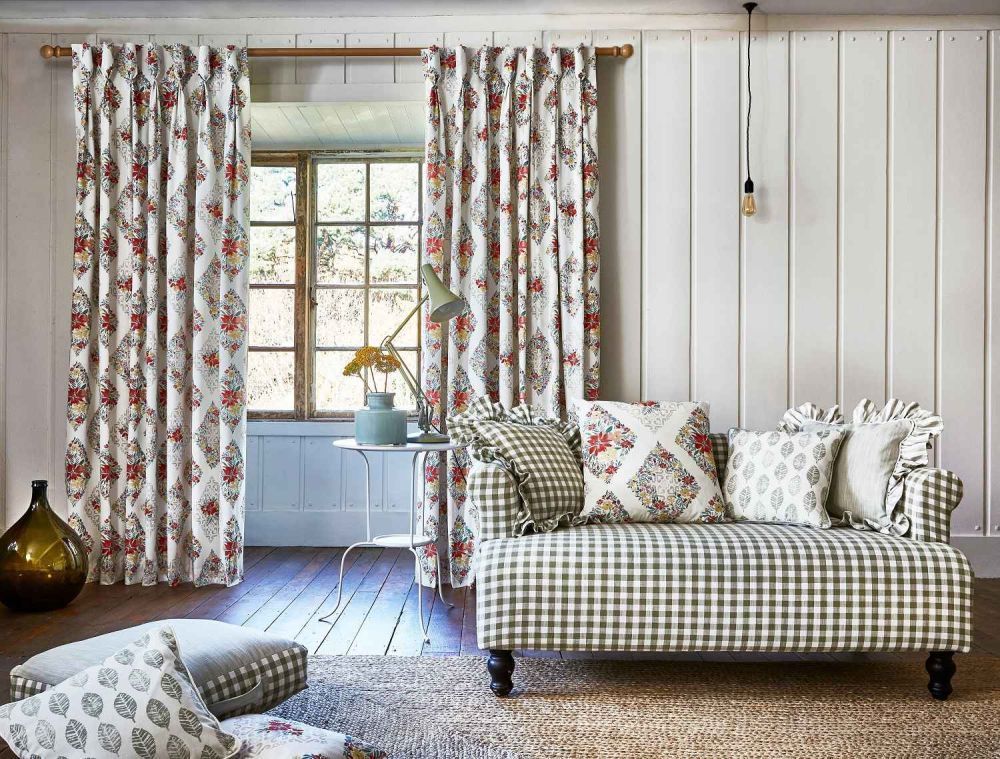 elevate-your-home-with-bespoke-curtains-leeds-big-0